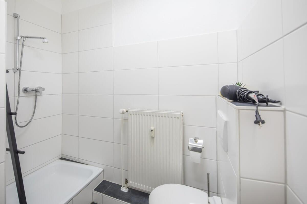 Spacious 2 Bedroom Apartment Hamburg Kültér fotó
